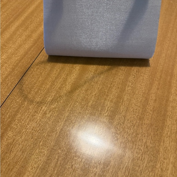 Elegant Silver Clutch Bag - Picture 6 of 8